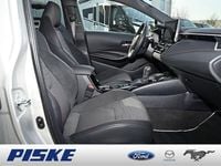 Gebraucht Toyota Corolla Lounge 184 PS (135 kW) 2022 Precious silver Limousine