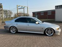 Gebraucht BMW 525 M Sport 163 PS (119 kW) 2002 Silber Limousine
