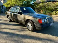 Usata Mercedes E250 94 CV (69 kW) 1989 Grigio Berlina