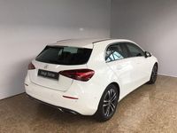 Gebraucht Mercedes A200 Advanced 163 PS (119 kW) 2024 Weiß Limousine