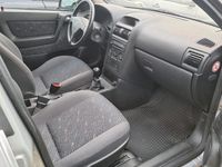 Gebraucht Opel Astra 84 PS (61 kW) 2001 Silber Limousine