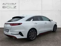 Gebraucht Kia ProCeed 204 PS (150 kW) 2023 Deluxe white Kombi