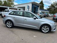 gebraucht Audi A3 Sportback 1.6 TDI PDC + NAVI +BI-XENON