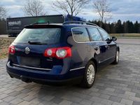 Gebraucht VW Passat 104 PS (76 kW) 2010 Blau Kombi