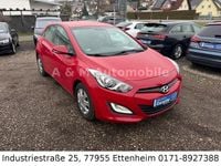 Gebraucht Hyundai i30 Classic 99 PS (72 kW) 2012 Rot Limousine