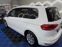 Gebraucht VW Touran Active 150 PS (110 kW) 2021 Weiß Van / Kleinbus