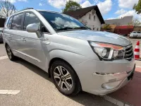 Gebraucht SsangYong Rodius Quartz 155 PS (114 kW) 2015 Silber Van / Kleinbus