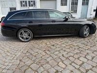 Gebraucht Mercedes E220 AMG line 194 PS (142 kW) 2019 Schwarz SUV