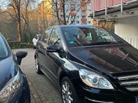 Gebraucht Mercedes B180 116 PS (85 kW) 2011 Schwarz Van / Kleinbus