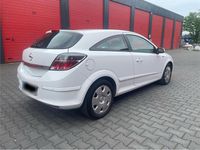 Gebraucht Opel Astra GTC 90 PS (66 kW) 2008 Weiß Limousine