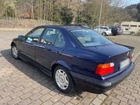 Gebraucht BMW 316 102 PS (75 kW) 1997 Blau Limousine