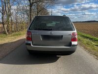 Gebraucht VW Passat 131 PS (96 kW) 2002 Grau Kombi