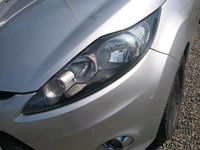 Gebraucht Ford Fiesta 82 PS (60 kW) 2012 Silber Kleinwagen