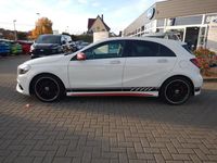Gebraucht Mercedes A180 AMG line 122 PS (89 kW) 2017 Weiß Limousine