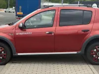 Gebraucht Dacia Sandero Stepway 68 PS (50 kW) 2010 Rot Kleinwagen