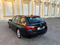 Gebraucht BMW 530 Sport Line 258 PS (189 kW) 2011 Grau Kombi