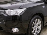 Gebraucht Mitsubishi Outlander P-HEV 121 PS (88 kW) 2014 Schwarz SUV