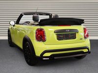 Gebraucht Mini ONE 102 PS (75 kW) 2022 Zesty yellow uni Kleinwagen