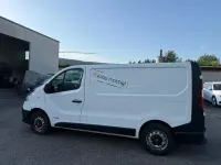 Gebraucht Renault Trafic Komfort 116 PS (85 kW) 2015 Weiß Van / Kleinbus