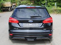 Gebraucht Ford Focus ST-Line 125 PS (91 kW) 2018 Schwarz Limousine