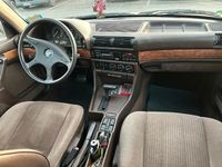 Gebraucht BMW 730 188 PS (138 kW) 1989 Gold Limousine