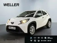 Gebraucht Toyota Aygo 72 PS (52 kW) 2023 Schneeweiß Kleinwagen