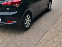 Gebraucht Hyundai i20 75 PS (55 kW) 2016 Schwarz Kleinwagen
