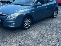 Gebraucht Hyundai i30 90 PS (66 kW) 2009 Blau Kleinwagen