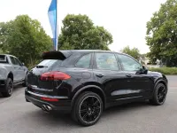 Gebraucht Porsche Cayenne 385 PS (283 kW) 2015 Tiefschwarzmetallic SUV