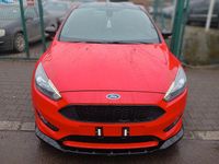 Gebraucht Ford Focus ST-Line 182 PS (133 kW) 2018 Rot Kleinwagen
