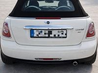 Gebraucht Mini Cooper Cabriolet 122 PS (89 kW) 2010 Weiß Cabrio