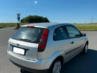 Gebraucht Ford Fiesta 70 PS (51 kW) 2003 Silber Kleinwagen
