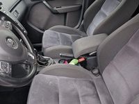 Gebraucht VW Touran Highline 140 PS (102 kW) 2013 Weiß Van / Kleinbus