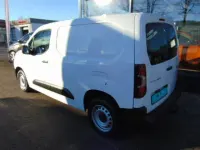 Gebraucht Peugeot Partner Premium 102 PS (75 kW) 2019 Weiß Van / Kleinbus