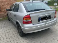 Gebraucht Opel Astra 101 PS (74 kW) 2001 Silber Limousine