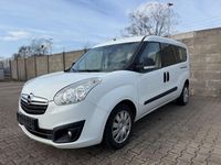 Gebraucht Opel Combo Selection 120 PS (88 kW) 2016 Weiß Van / Kleinbus