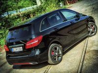 Gebraucht Mercedes B180 109 PS (80 kW) 2016 Schwarz Van / Kleinbus