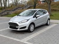 Gebraucht Ford Fiesta Trend 80 PS (58 kW) 2013 Silber Kleinwagen