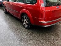 Second-hand Ford Focus 115 CP (84 kW) 2007 Roșu Break