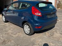 Gebraucht Ford Fiesta 60 PS (44 kW) 2009 Blau Kleinwagen