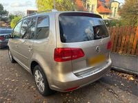 Gebraucht VW Touran 140 PS (102 kW) 2014 Gold Van / Kleinbus