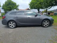 Gebraucht Opel Astra 165 PS (121 kW) 2012 Schwarz Kombi