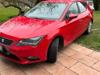 Usata Seat Leon 110 CV (80 kW) 2015 Rosso Utilitaria