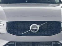 Gebraucht Volvo V60 Plus 197 PS (144 kW) 2025 Silber Kombi