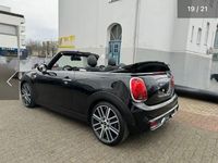 Gebraucht Mini Cooper D 116 PS (85 kW) 2019 Schwarz Kleinwagen