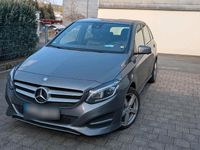 Gebraucht Mercedes B220 177 PS (130 kW) 2017 Grau Van / Kleinbus