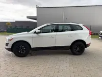 Gebraucht Volvo XC60 Pro 163 PS (119 kW) 2013 Weiß SUV