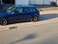 Gebraucht Audi A3 Sport 116 PS (85 kW) 2019 Blau Limousine