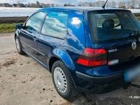 Gebraucht VW Golf IV 75 PS (55 kW) 2002 Blau Kleinwagen