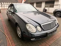Gebraucht Mercedes E200 2002 Blau Limousine
